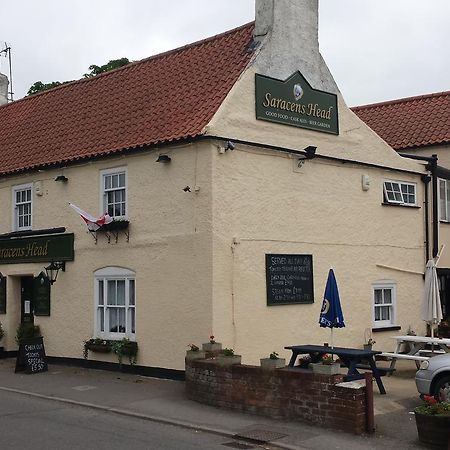 The Cabin Saracens Head チャペル・セント・レオナルズ エクステリア 写真