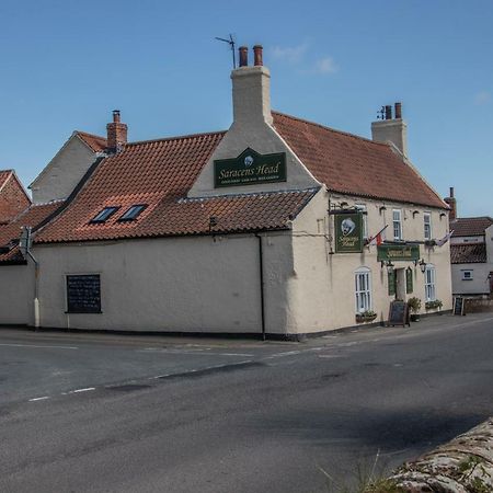 The Cabin Saracens Head チャペル・セント・レオナルズ エクステリア 写真
