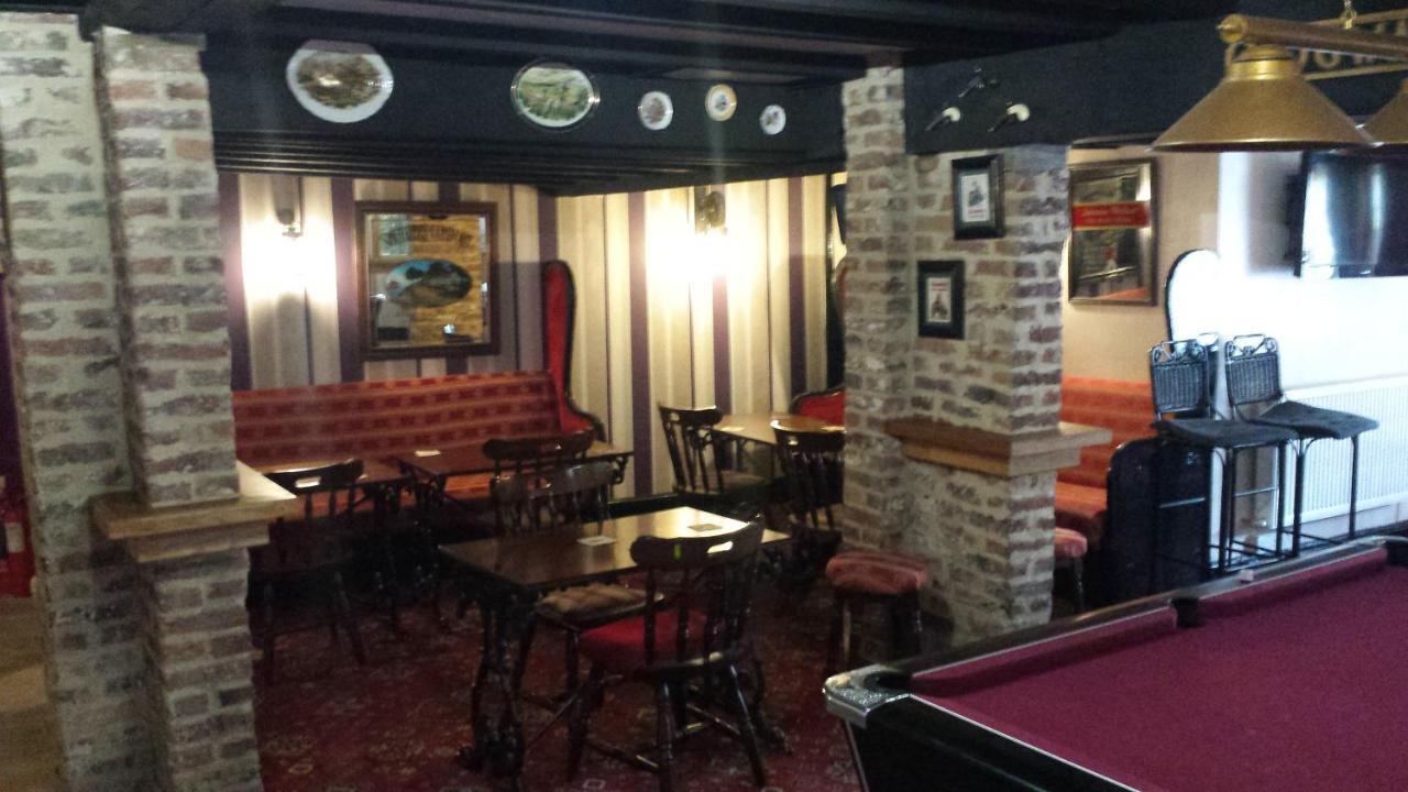 The Cabin Saracens Head チャペル・セント・レオナルズ エクステリア 写真