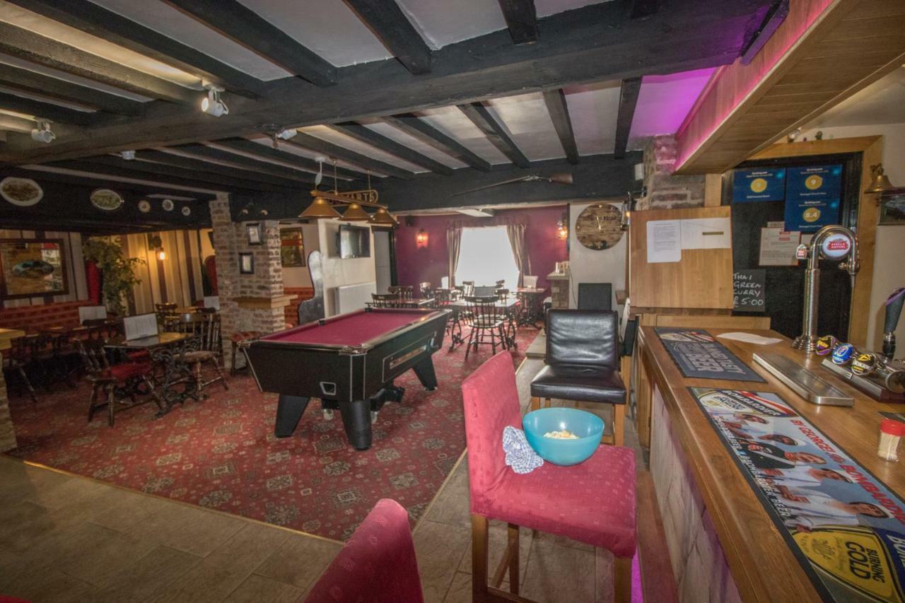The Cabin Saracens Head チャペル・セント・レオナルズ エクステリア 写真